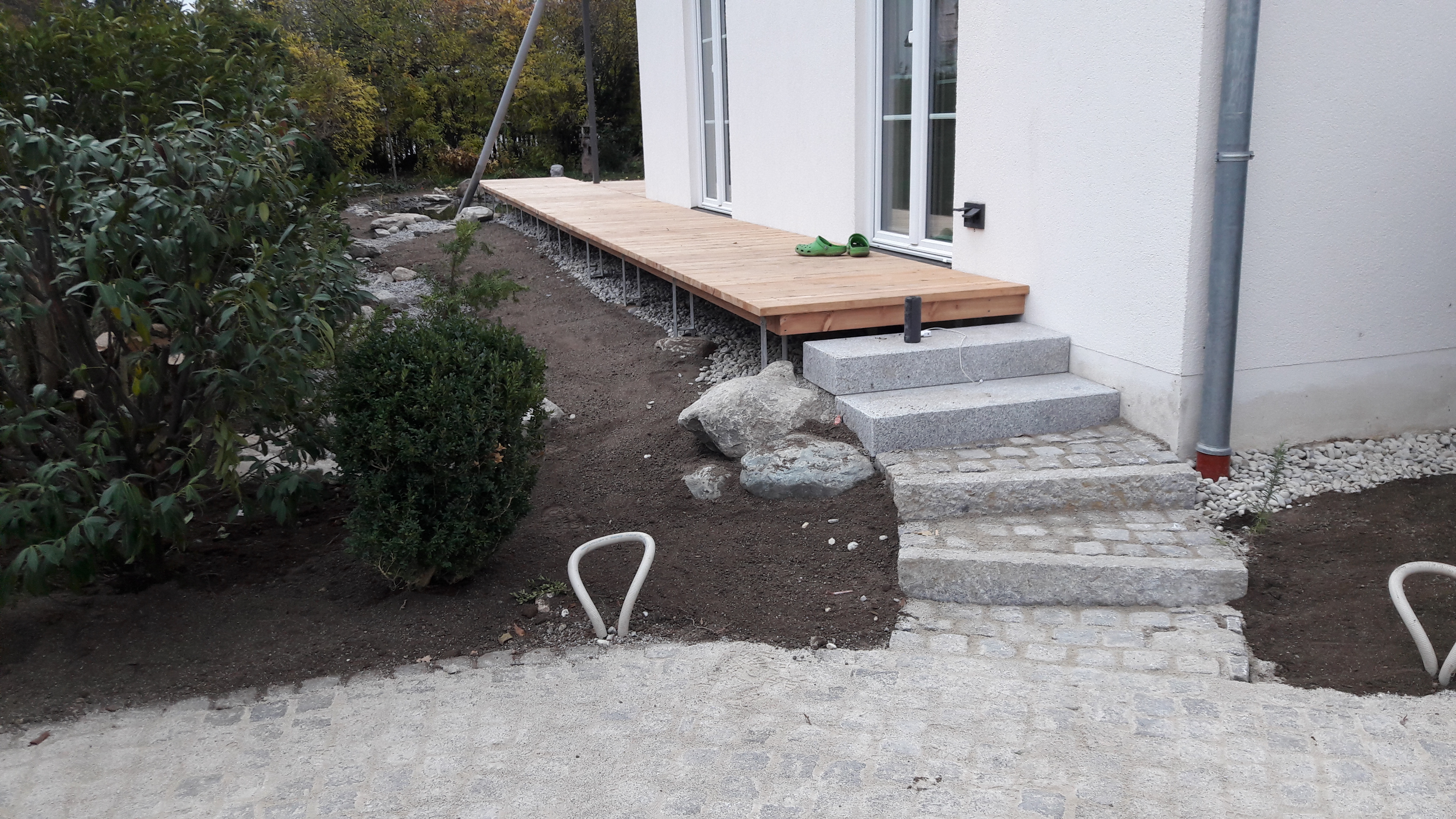 Stufenanlage und Terrasse